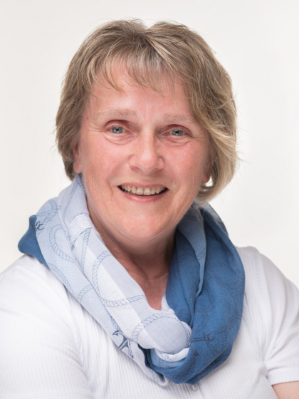  Annemarie Martens